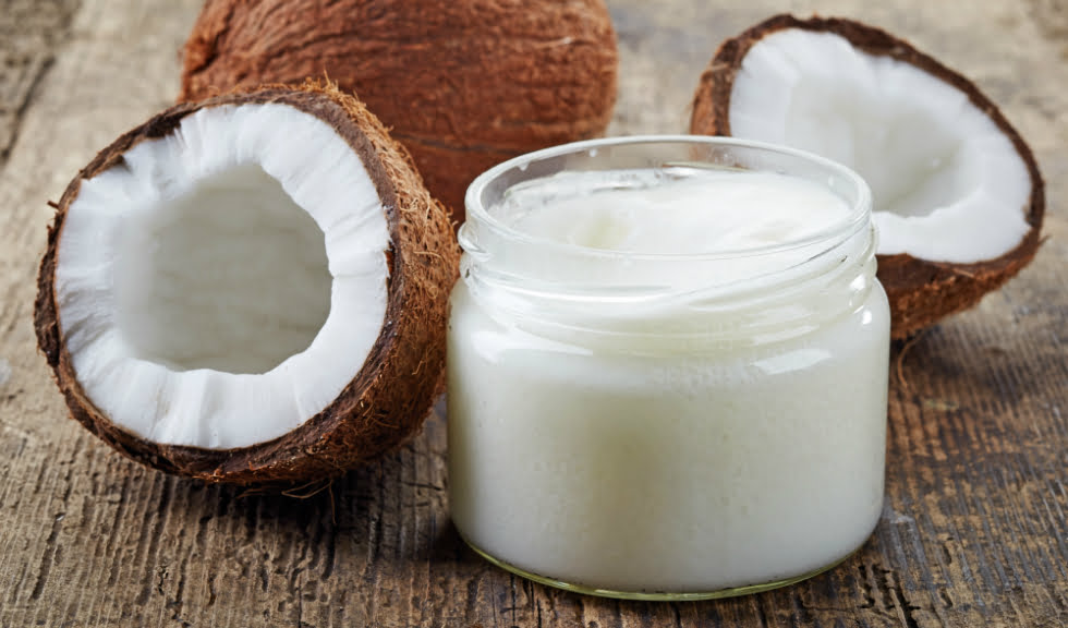 15 moduri surprinzătoare de a folosi uleiul de cocos
